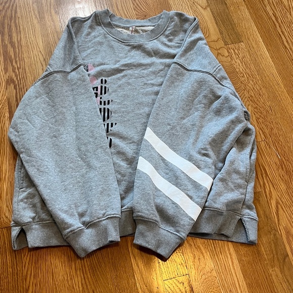 Free People Movement All Star Logo Pullover Sweatshirt Size M NEW - Picture 13 of 15